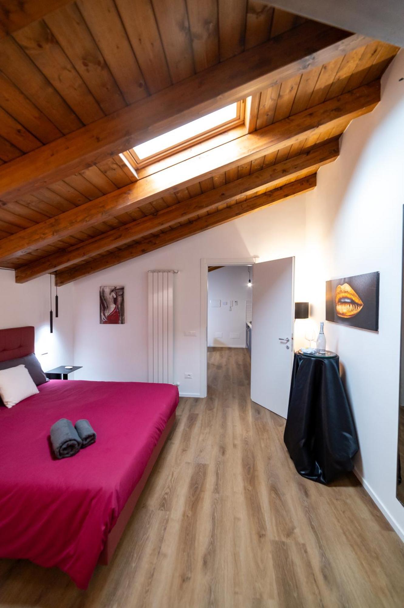 Abitare Il Tempo-Elegante E Moderno-Ad 1 Bus Da Roma Apartment Velletri Bagian luar foto