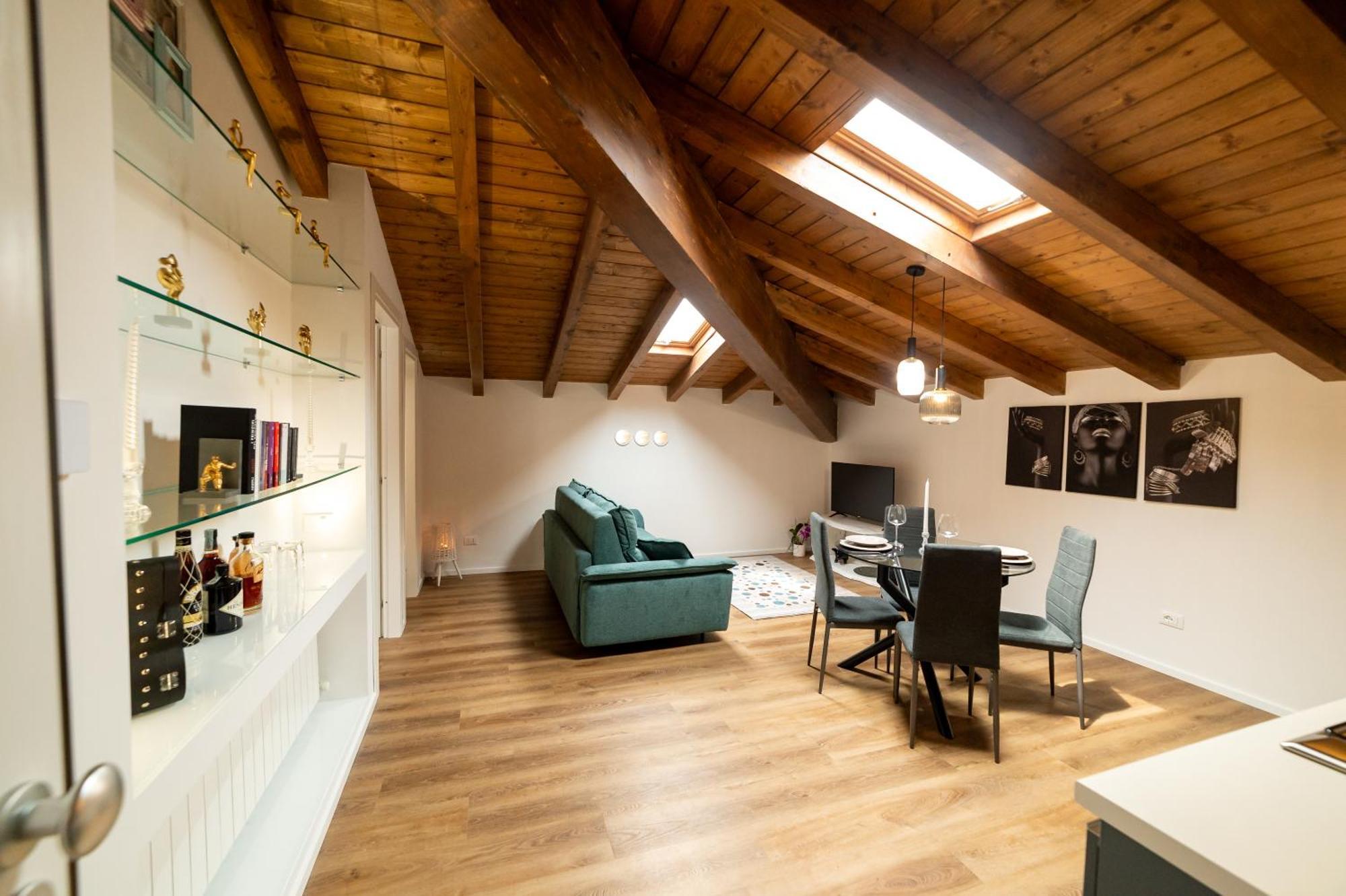 Abitare Il Tempo-Elegante E Moderno-Ad 1 Bus Da Roma Apartment Velletri Bagian luar foto